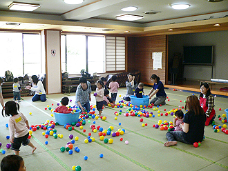 子育てサロンの写真